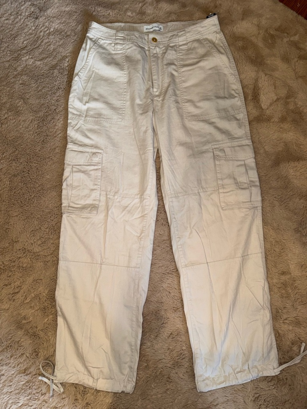 Abercrombie & Fitch Men's Cream Cargo Trousers